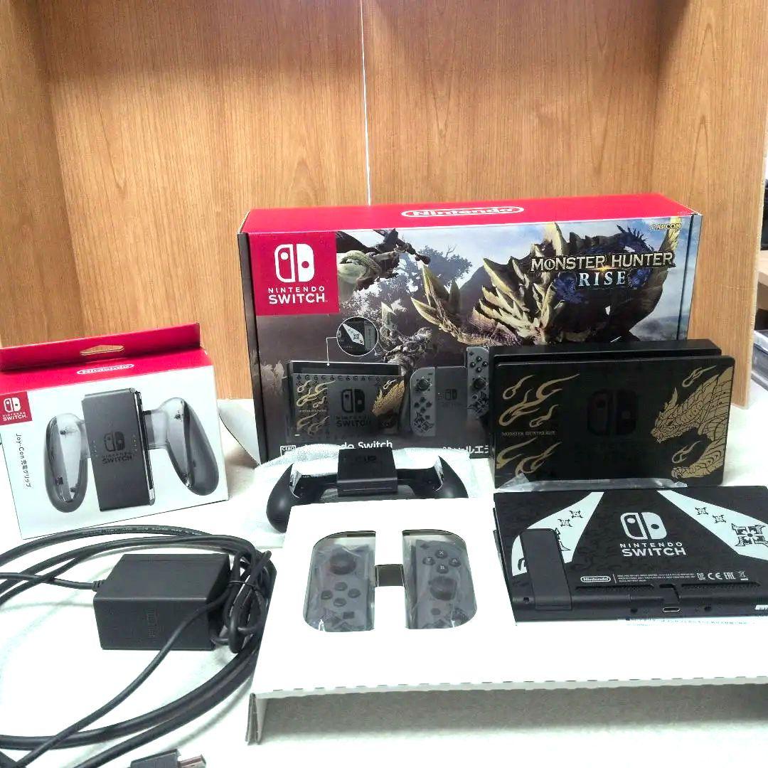 d*9様 Nintendo Switch 本体 モンスターハンターライズ＋充電グ