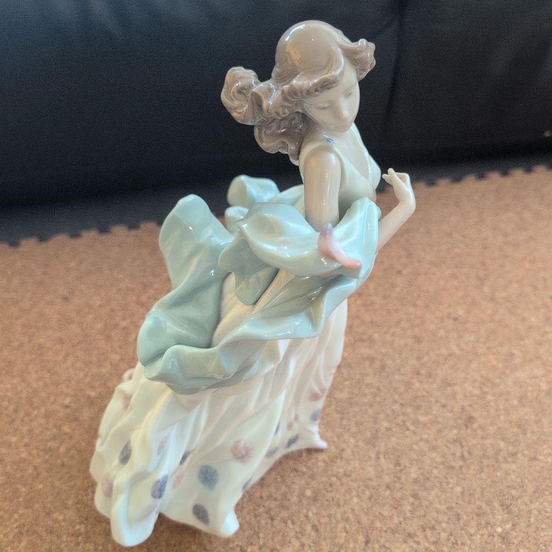 リアドロ（LLADRÓ） 6193夏のセレナーデ