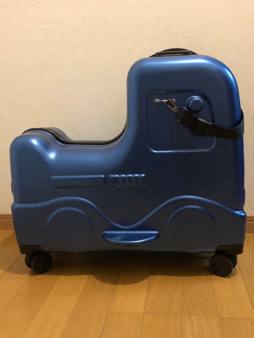 大人気22インチ キッズ ライドオン スーツケース　シートベルト付き
