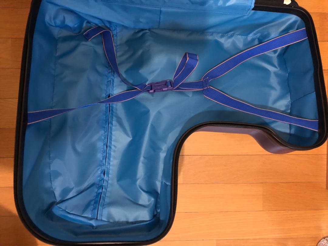 大人気22インチ キッズ ライドオン スーツケース　シートベルト付き