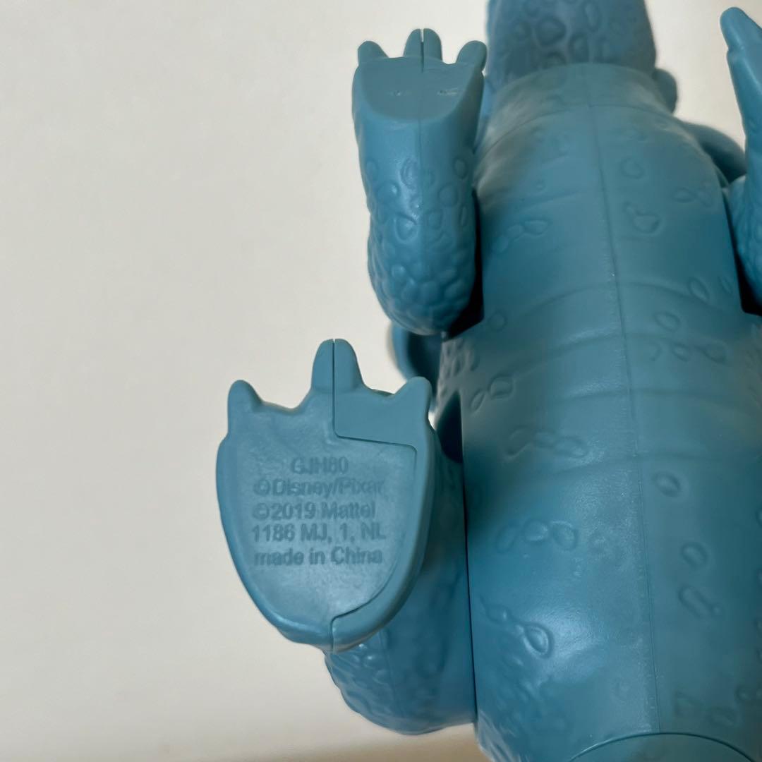 トイストーリー　トリクシー　フィギュア