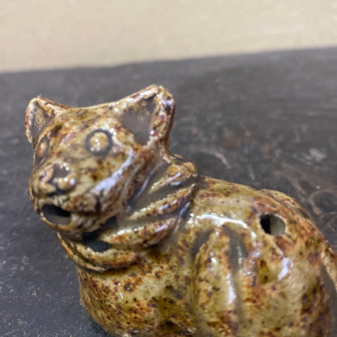 ネコ形 陶器 装飾品