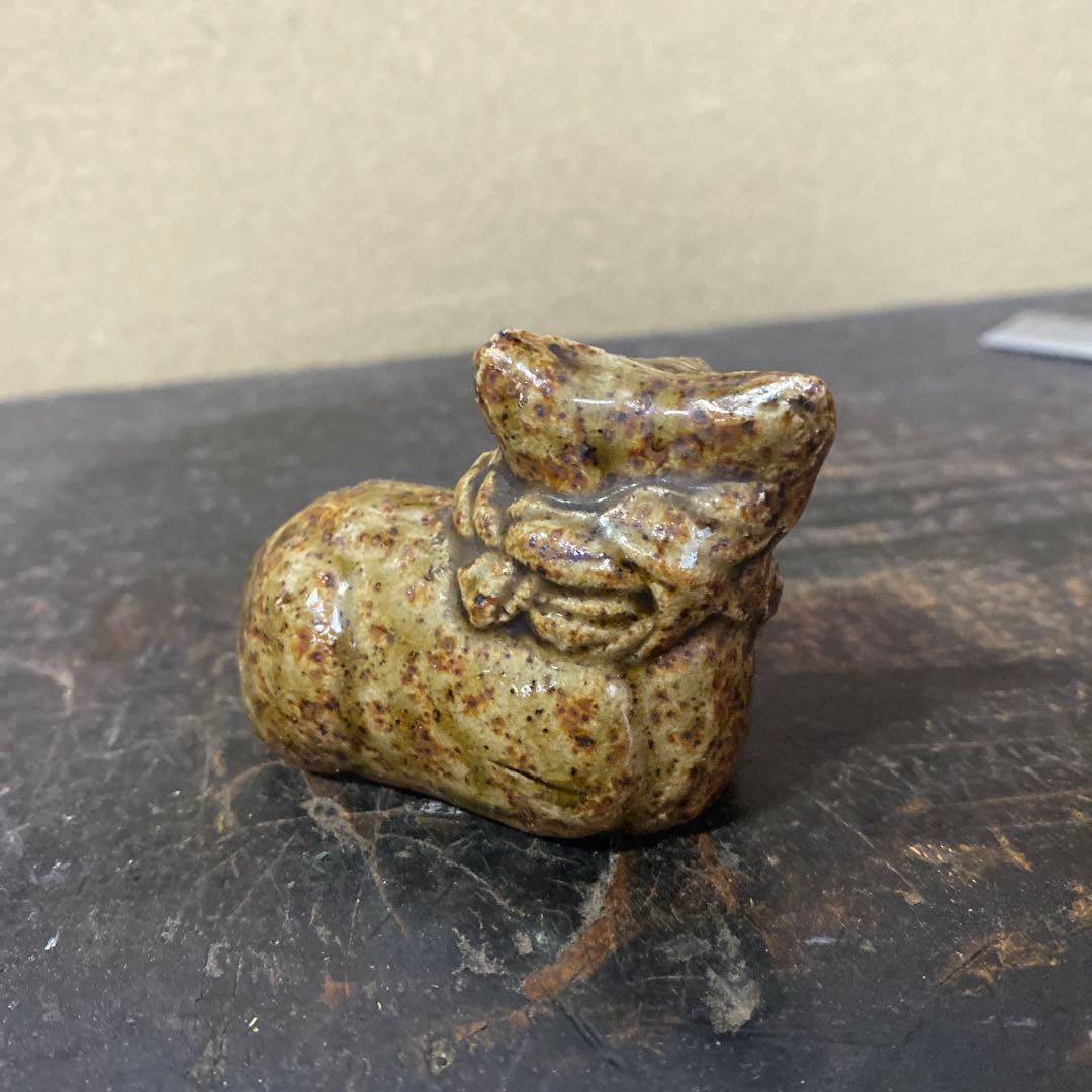 ネコ形 陶器 装飾品