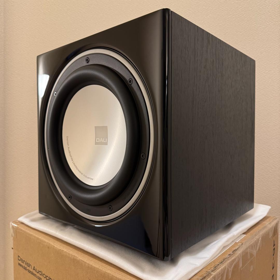 超美品 DALI SUBE9F サブウーファー 別売グリルカバー付属