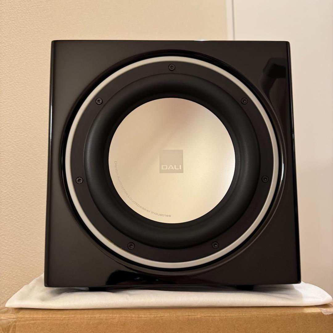 超美品 DALI SUBE9F サブウーファー 別売グリルカバー付属