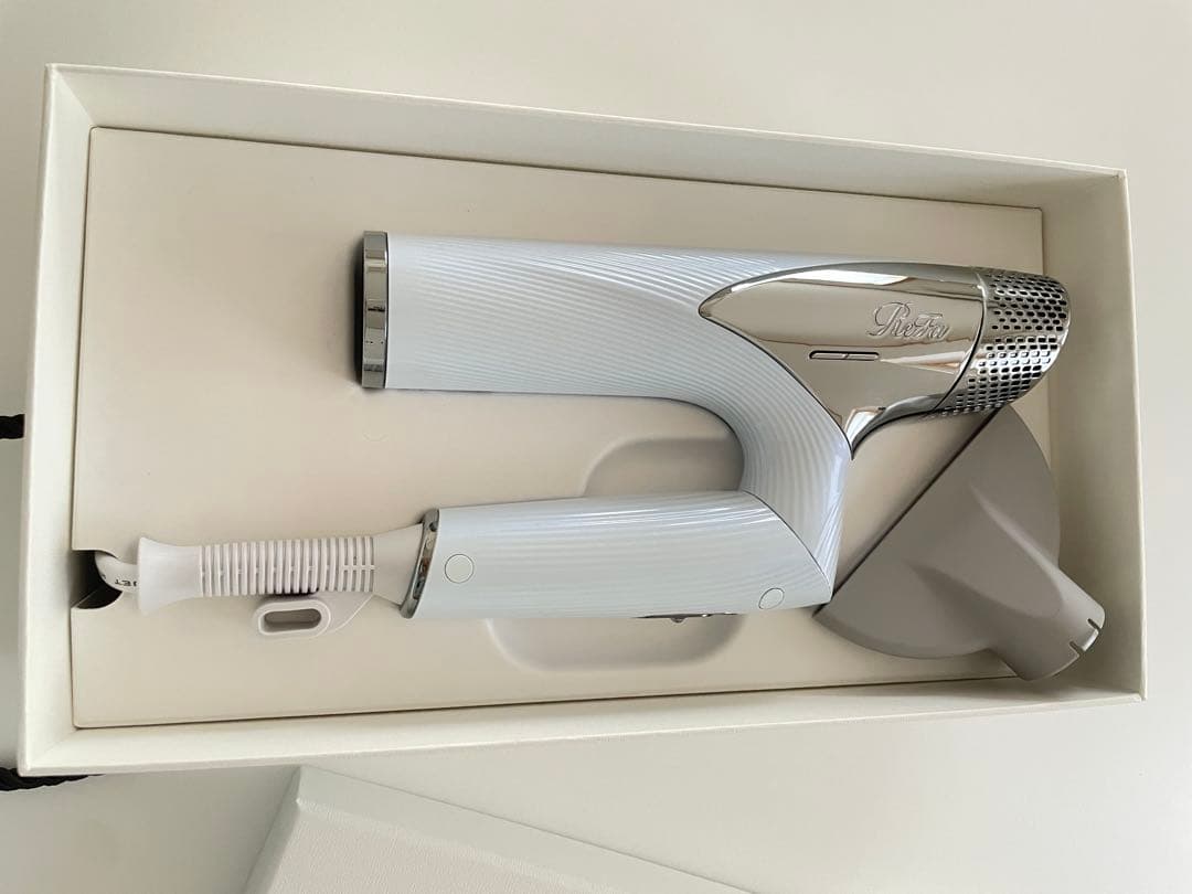 『美品/保証書付/2024年製』ReFaリファビューテックドライヤー公式より購入