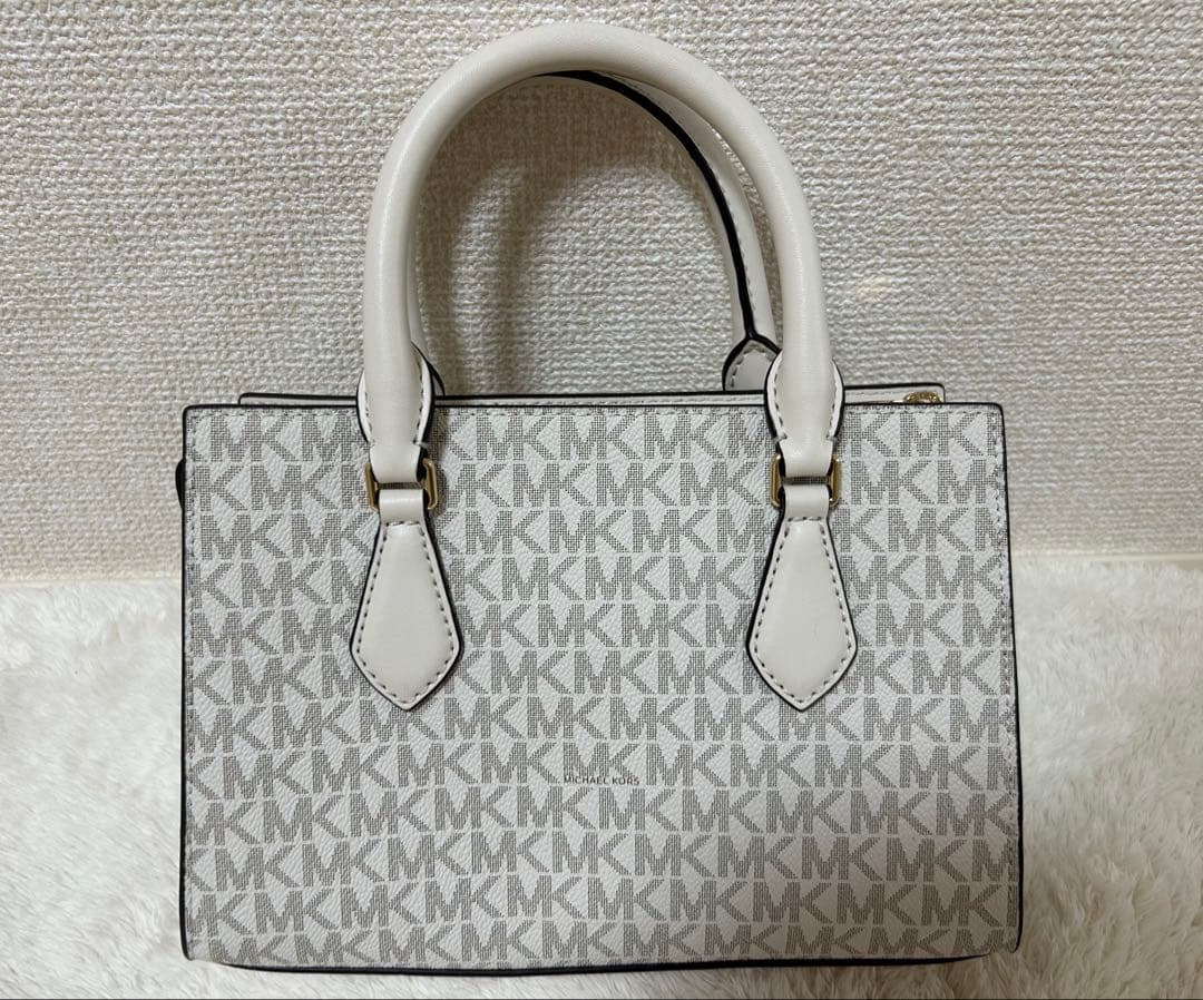 MICHAEL KORS SHEILA センタージップ サッチェル スモール