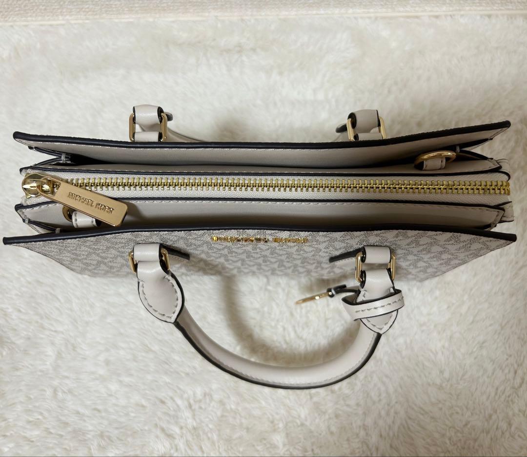 MICHAEL KORS SHEILA センタージップ サッチェル スモール