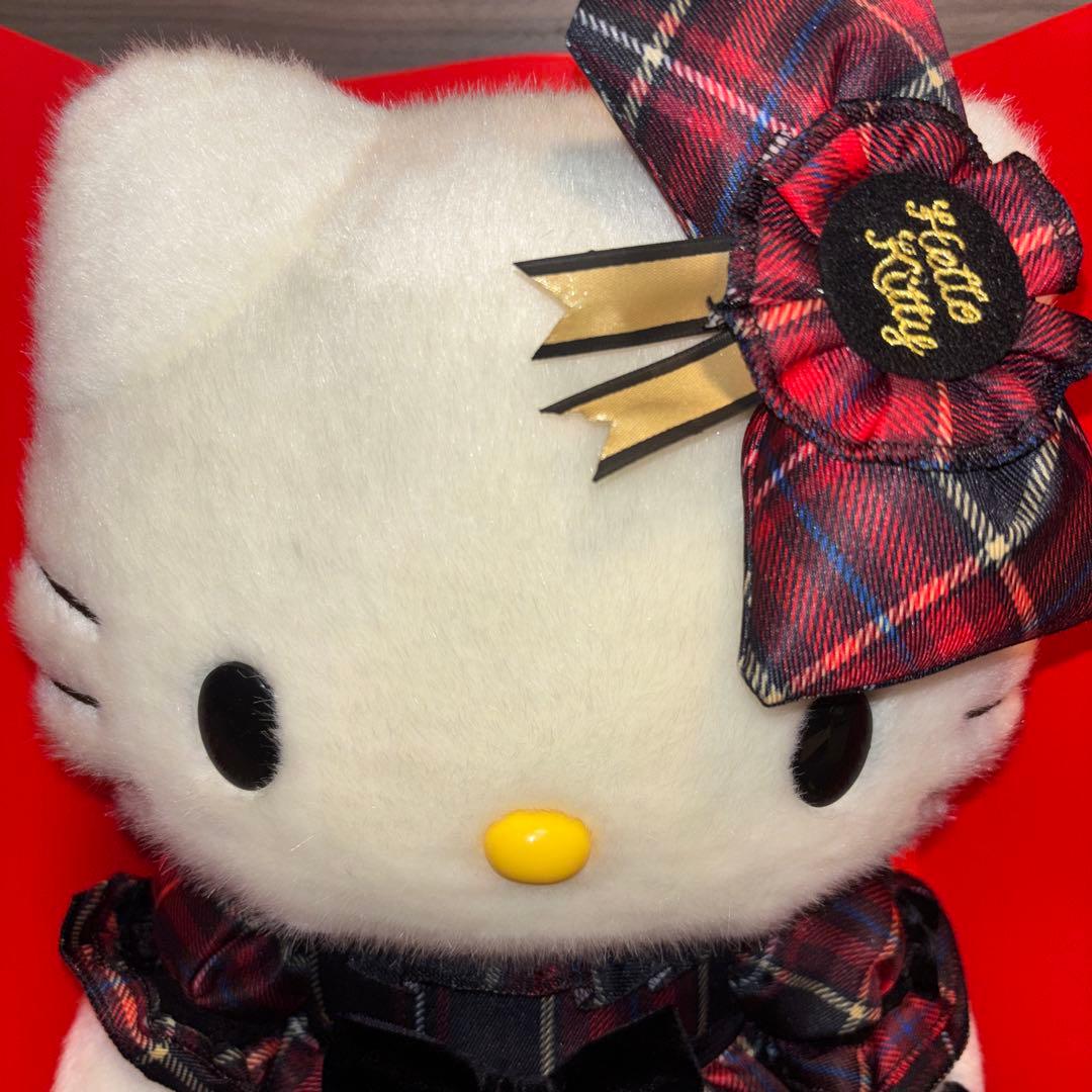 世界1800体限定【新品未開封品】ハローキティ バースディドール 2018