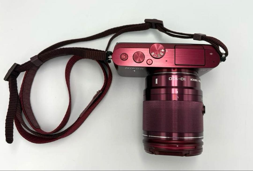 Nikon 1 J3 ミラーレス一眼　デジカメ