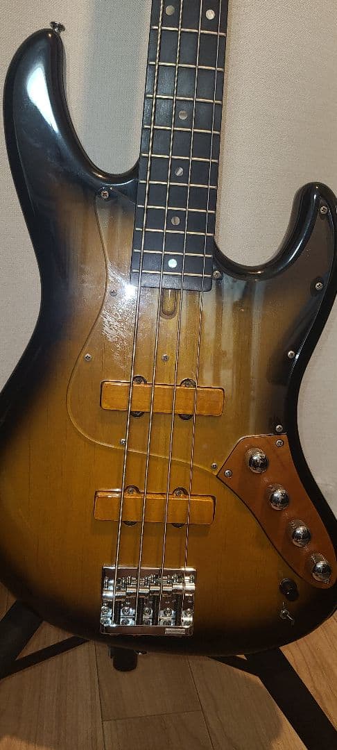 Bossa UJB-4 サンバースト