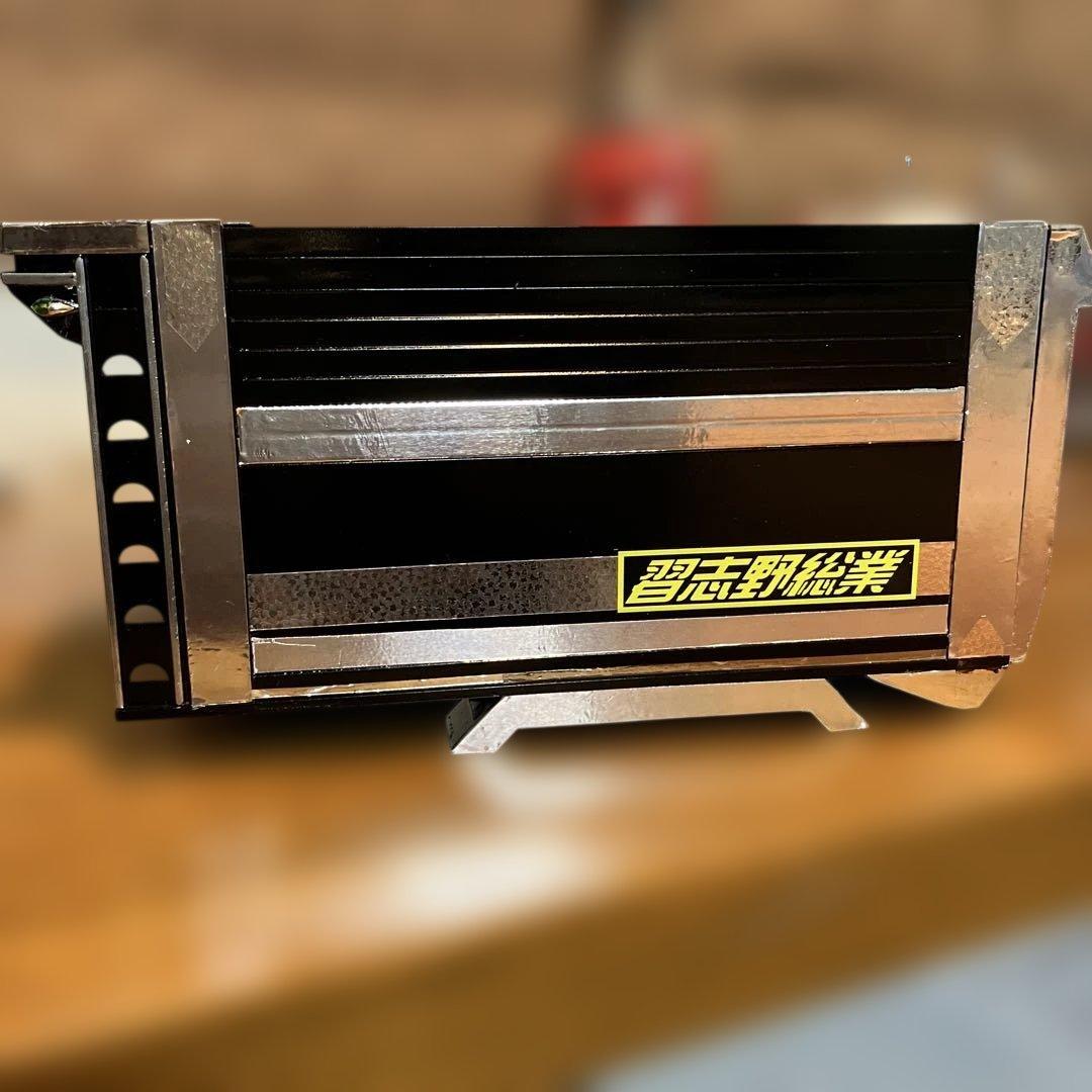 デコトラ、黒色のデカ箱出品、1／32大型ダンプ用