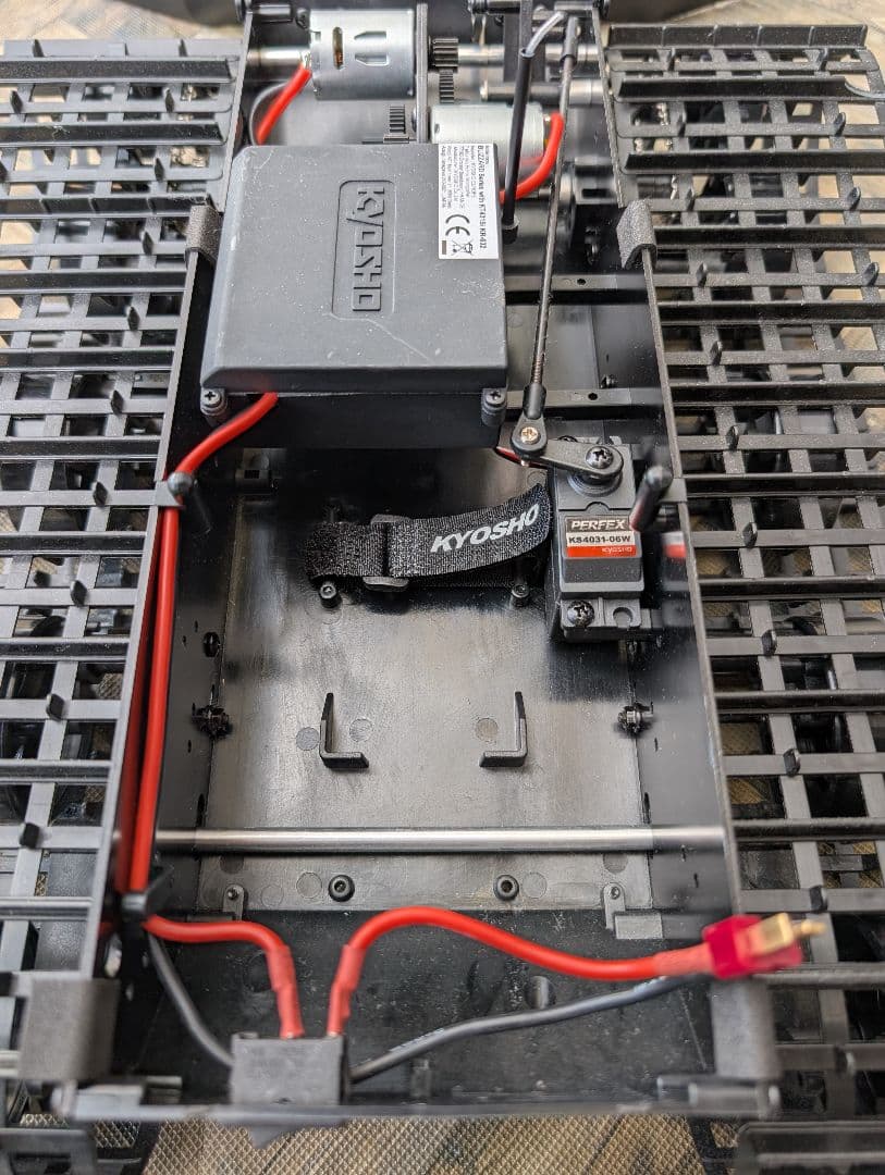 Kyosho Blizzard 2.0　 ラジコン　除雪車　京商　キャタピラ