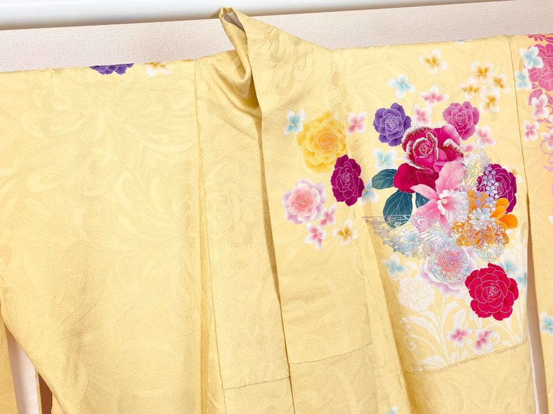 akmx187 正絹 振袖 銀通し イエロー パールトーン加工 ９号 花柄