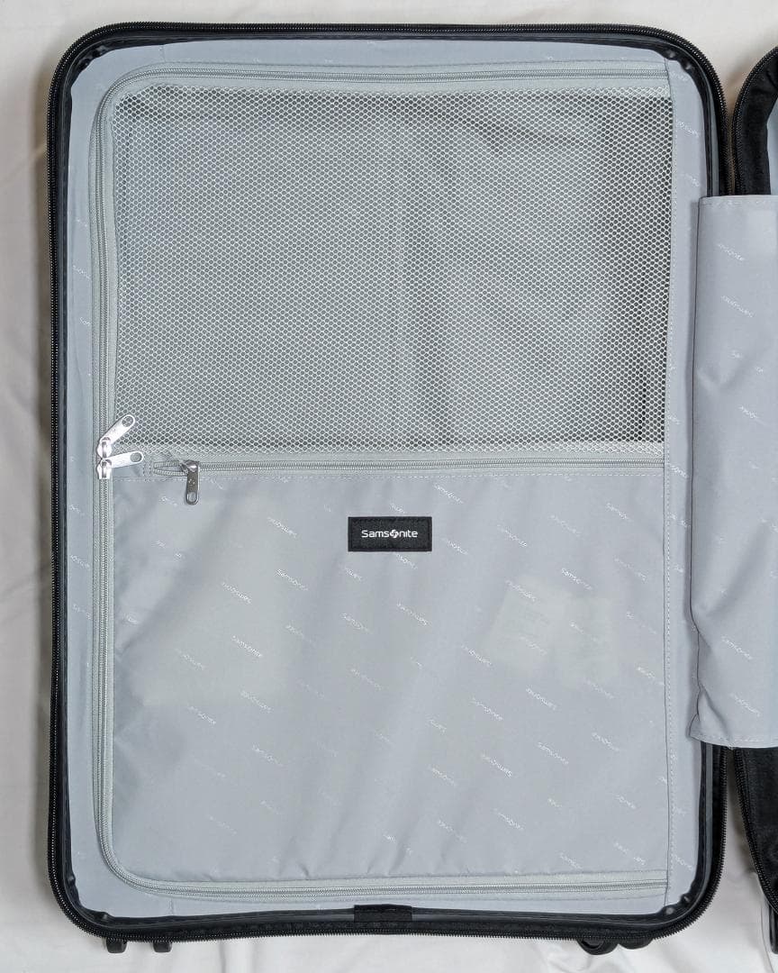 【未使用アウトレット】サムソナイト オクトライトネオ Mサイズ 拡張 即日発送可