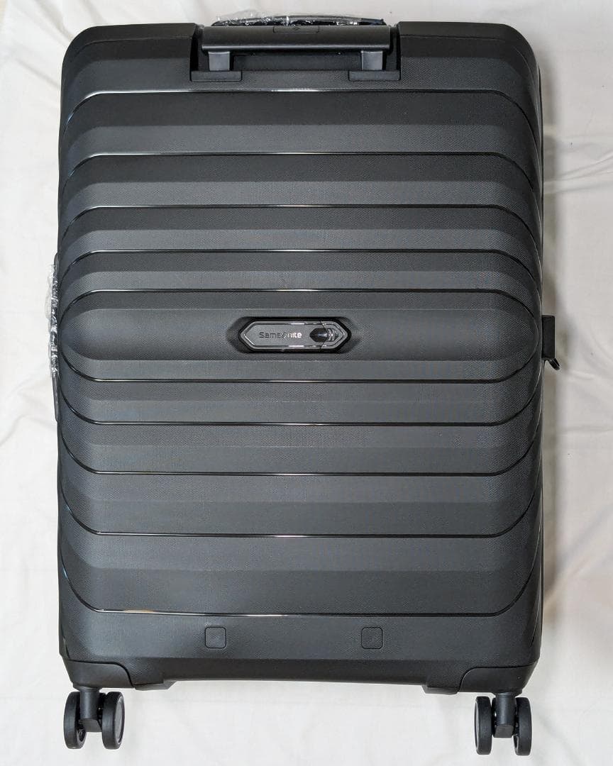 【未使用アウトレット】サムソナイト オクトライトネオ Mサイズ 拡張 即日発送可