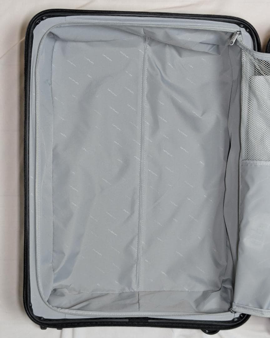 【未使用アウトレット】サムソナイト オクトライトネオ Mサイズ 拡張 即日発送可