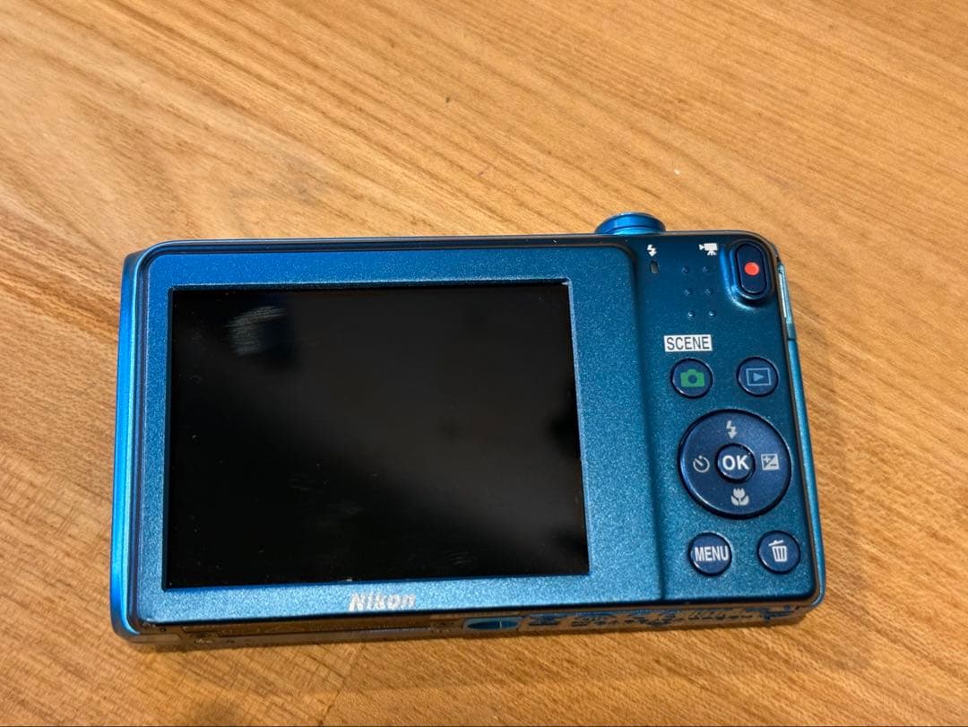 Nikon Coolpix S3600コンパクトデジタルカメラ