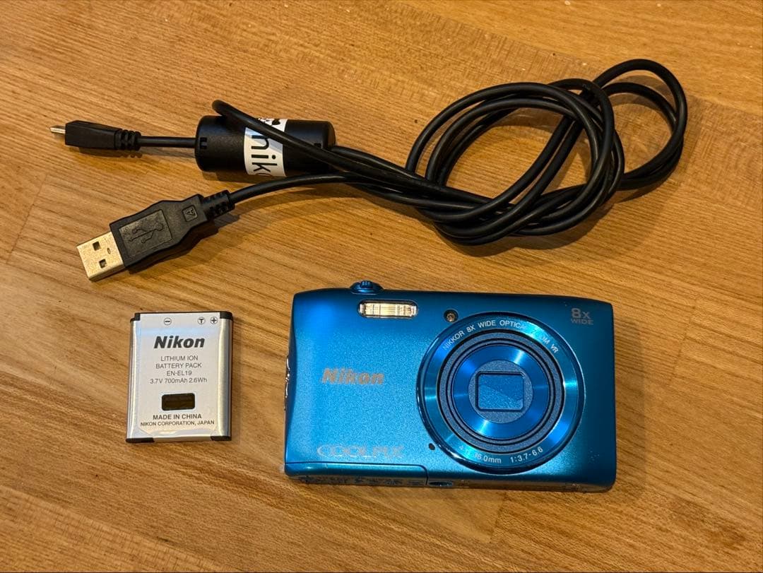 Nikon Coolpix S3600コンパクトデジタルカメラ