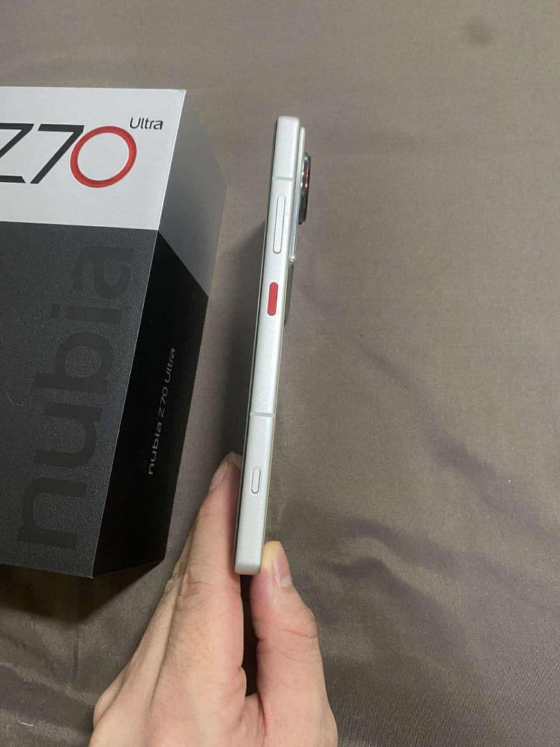 NubiaZ70 Ultra 16GB / 512GB グローバル版SIMフリー
