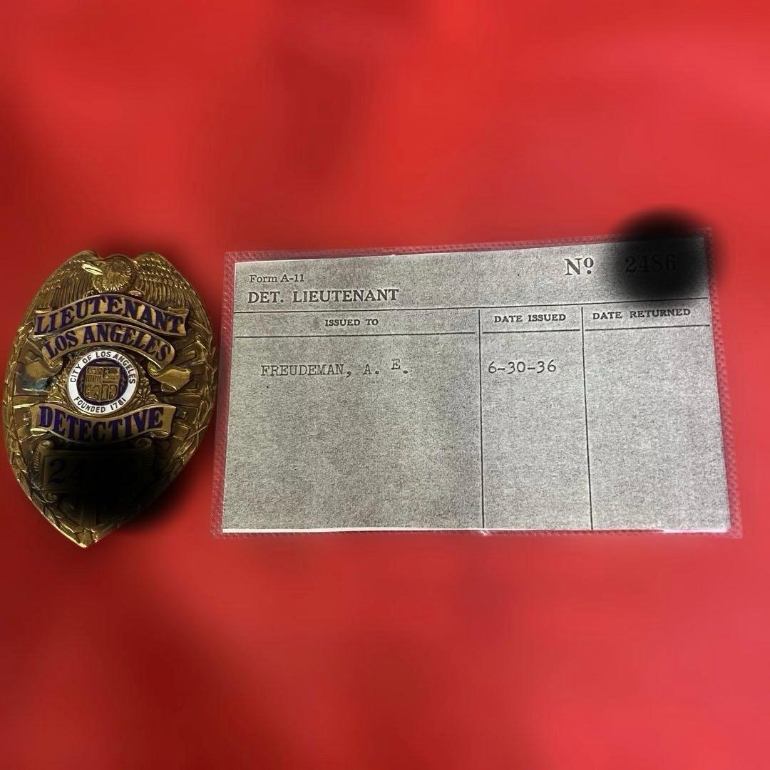 ロス市警バッジ Lieutenant Detective #2○○○（4桁）