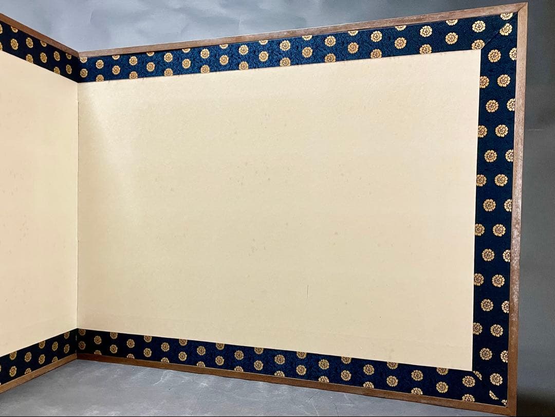 割引‼️「母」前大徳寺 藤井誠堂書付 花押 緞子縁 風炉先屏風 （401③）