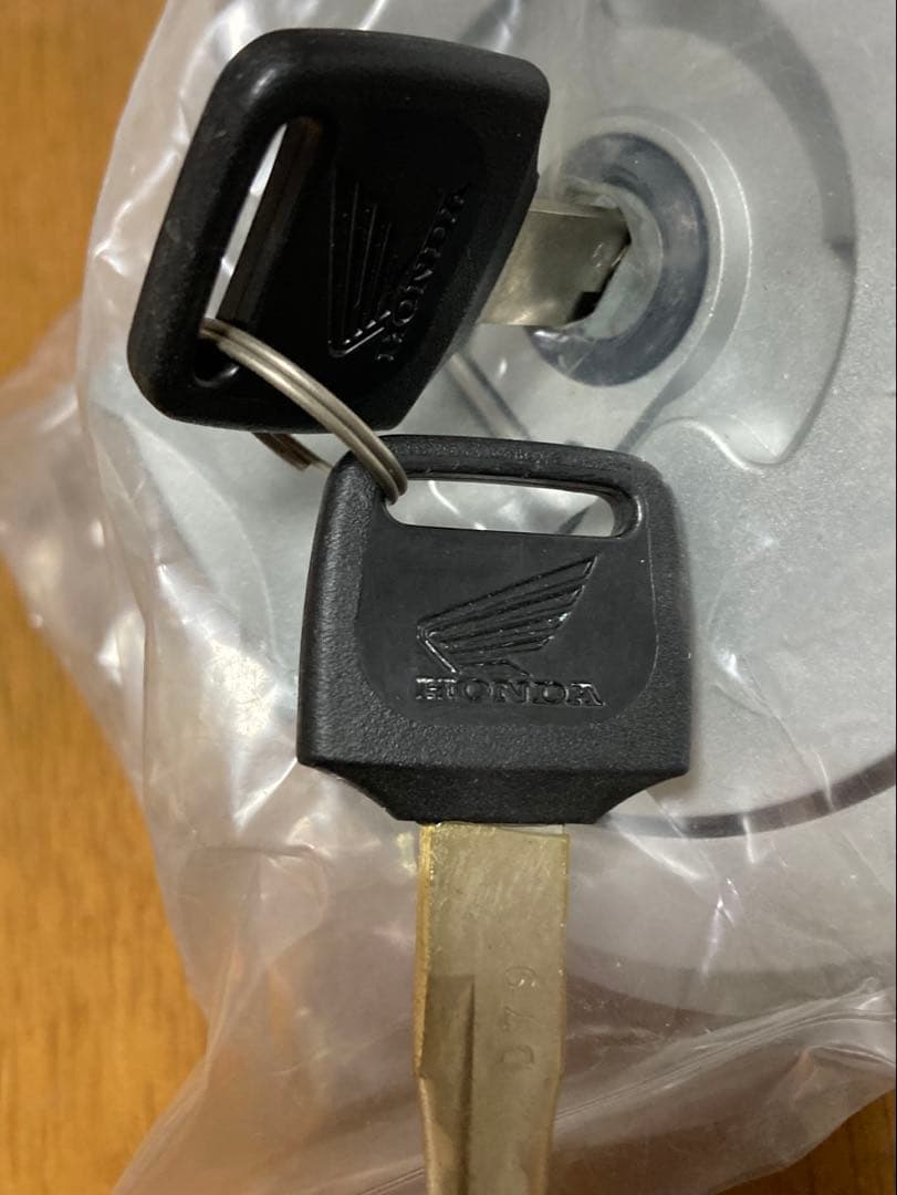 メーカー欠品！NSR50/80 タンクキャップ ホンダ純正未使用品 キー2個付き