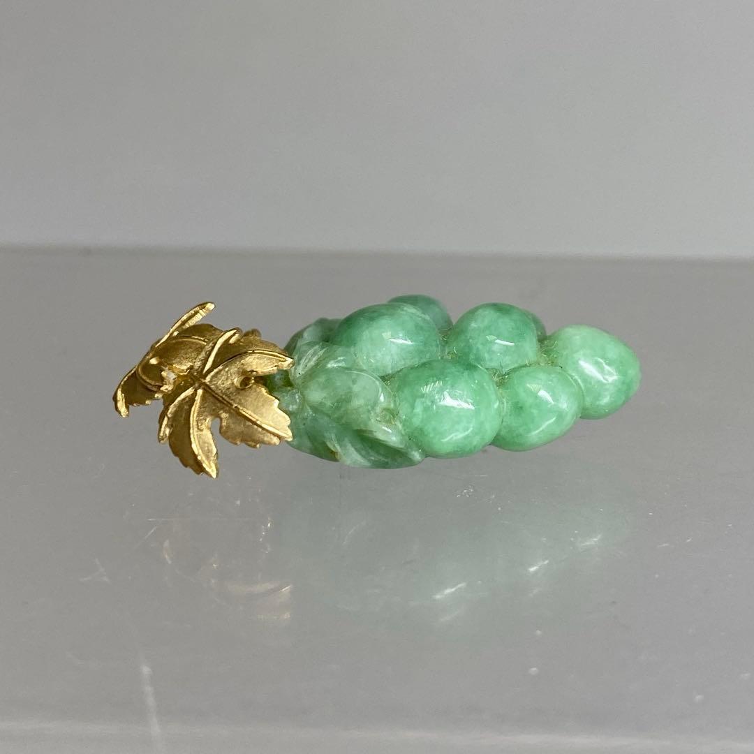 14K刻印金具　本金本翡翠　ぶどう文ネックレストップ　東さ7-0206☆2F