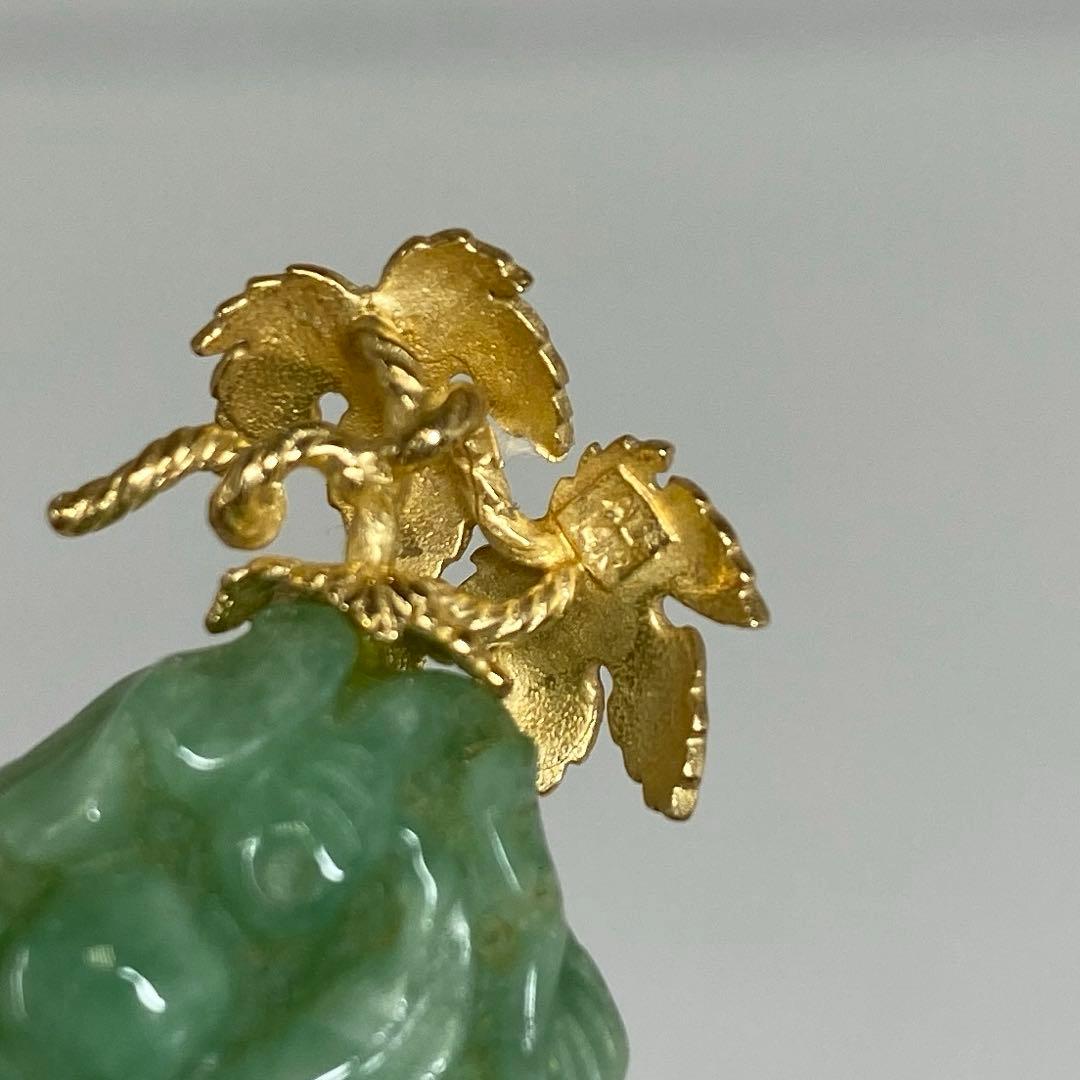 14K刻印金具　本金本翡翠　ぶどう文ネックレストップ　東さ7-0206☆2F