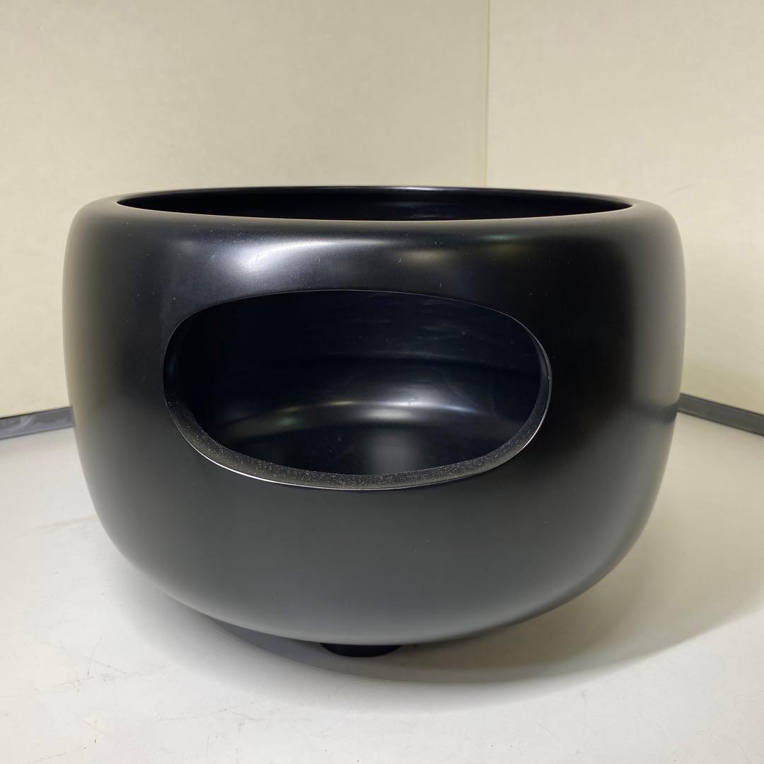 【茶道具】　金森紹栄作　唐銅眉風炉　(共箱)