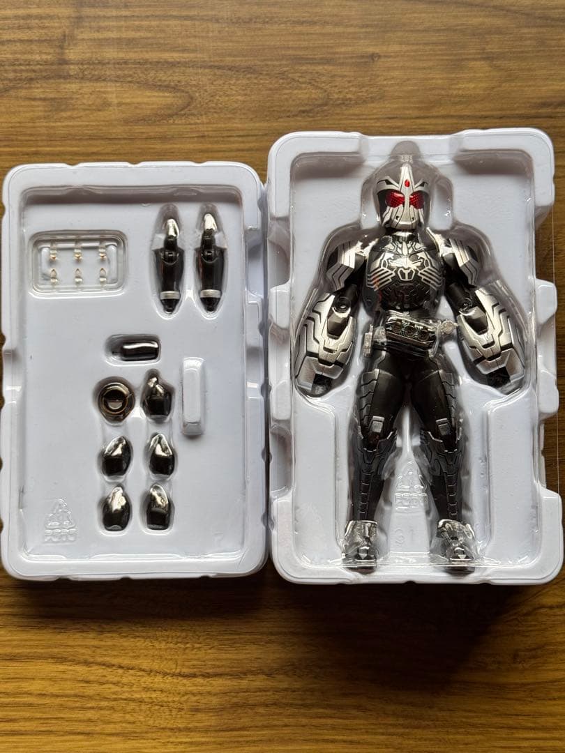 S.H.Figuarts 真骨頂製法 仮面ライダーオーズ サゴーゾコンボ