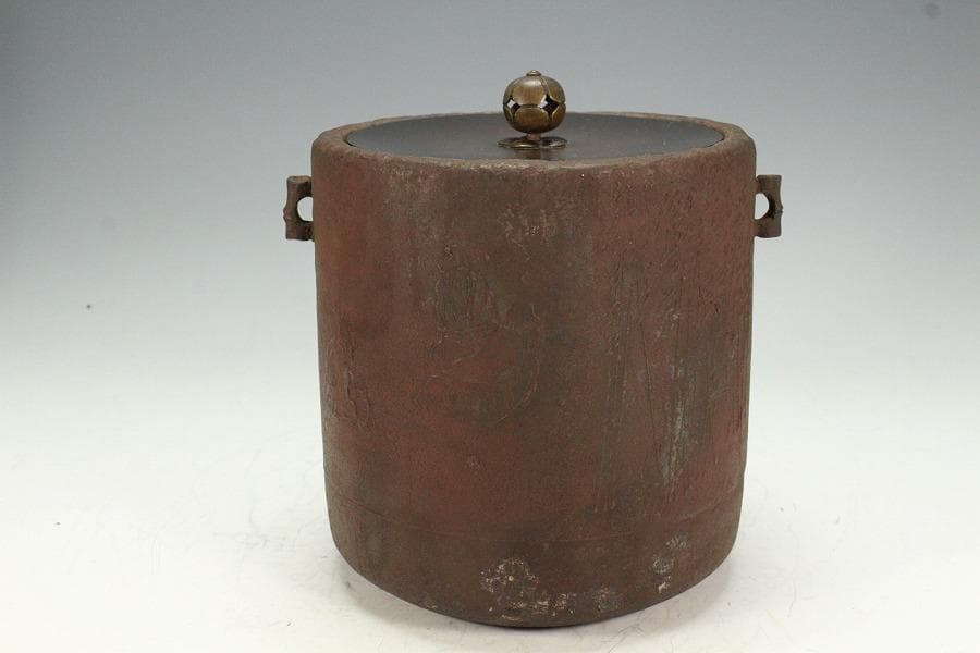 茶道具 竹林七賢人紋 筒釜 時代物(K-A653)