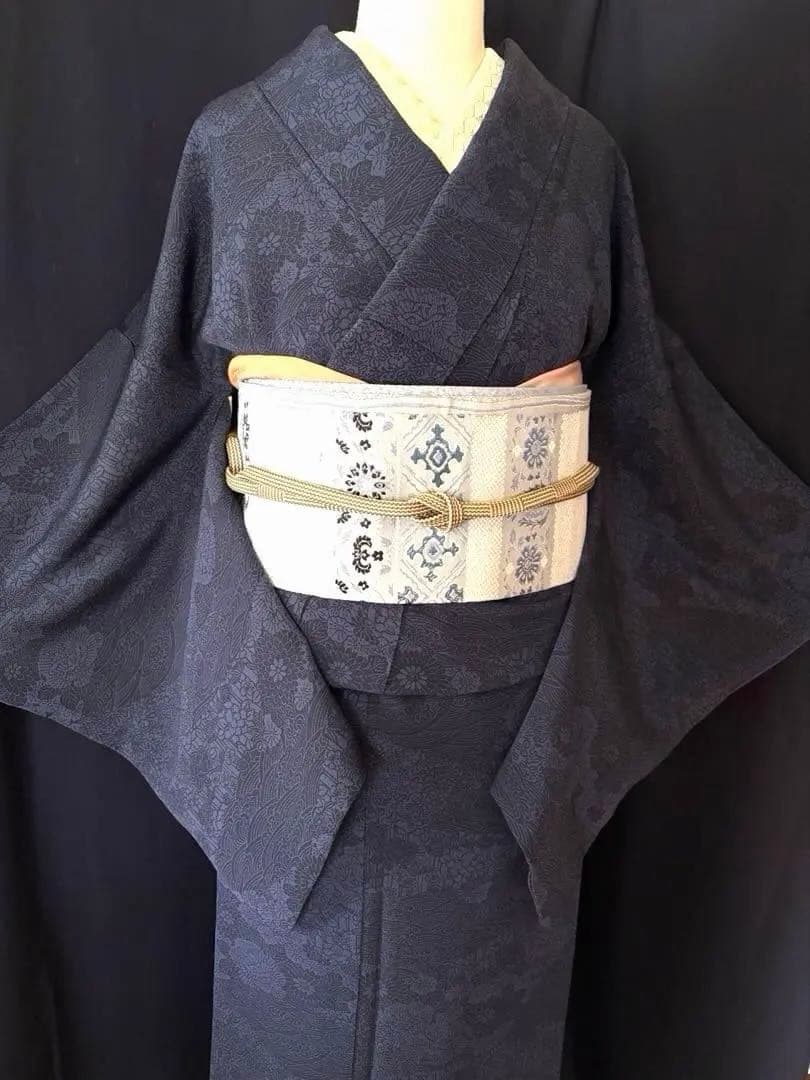 【小紋】徳島県阿波天然藍染 天然灰汁醗酵建 藍染の奥ゆかしさの魅力大