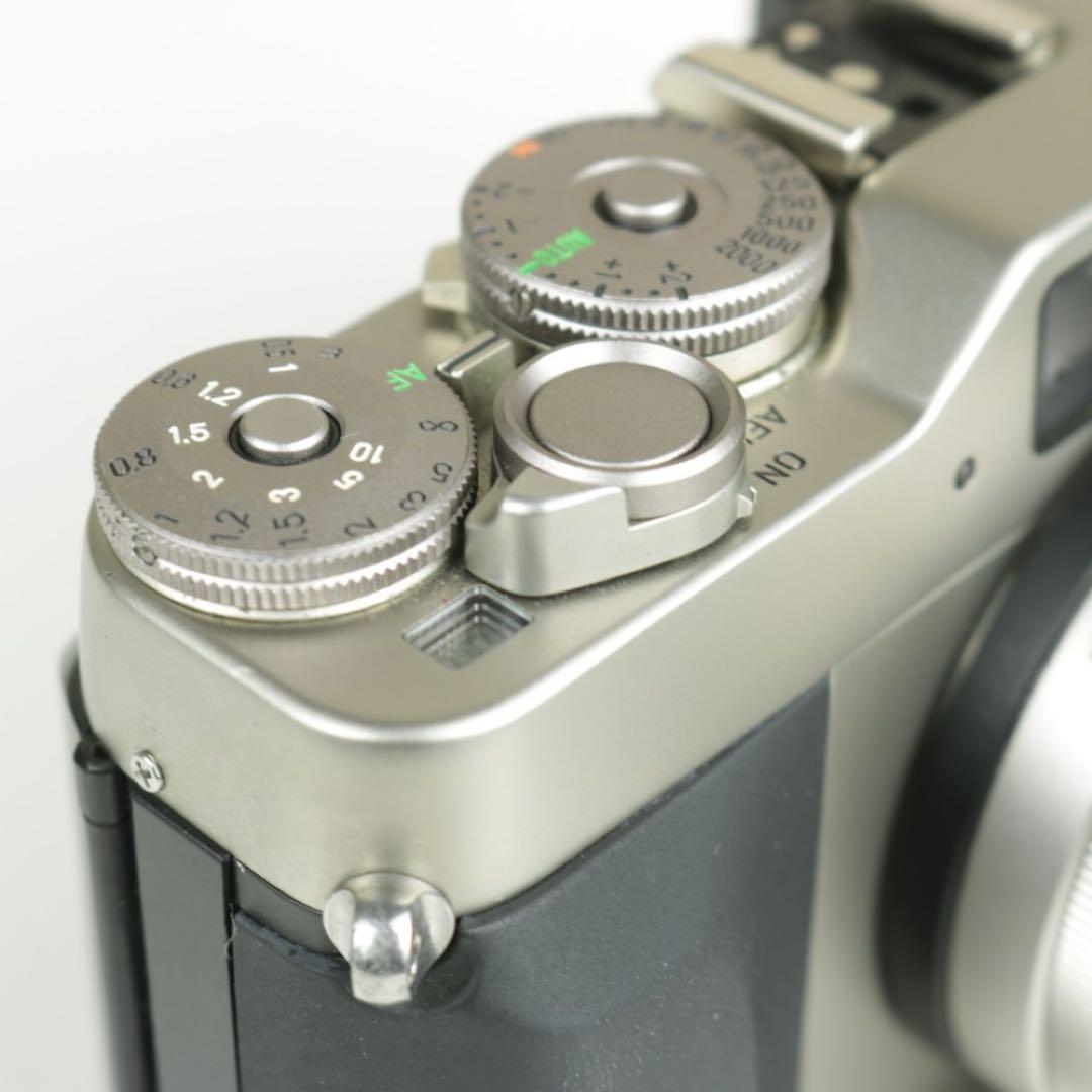 CONTAX G1 Carl Zeiss Planar 2/45 レンズ付属