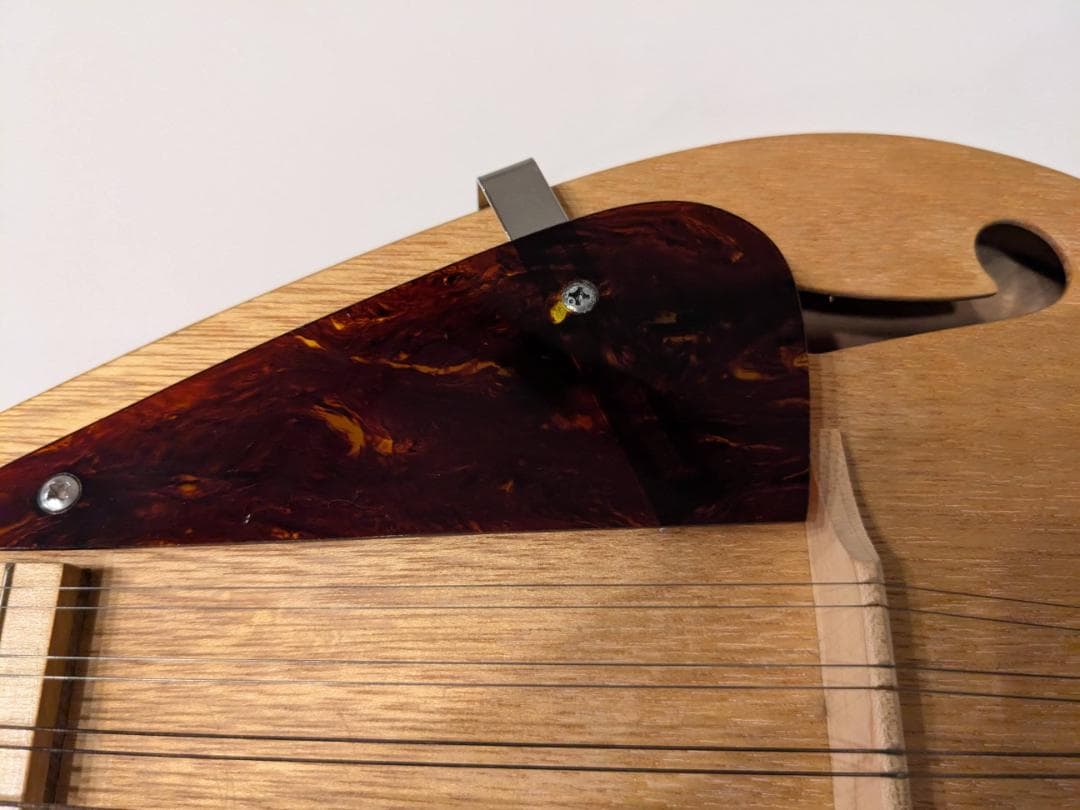 初心者用フラットマンドリン（1990年代製作）専用ハードケース付