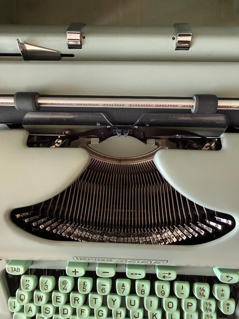 Hermes 3000 タイプライター