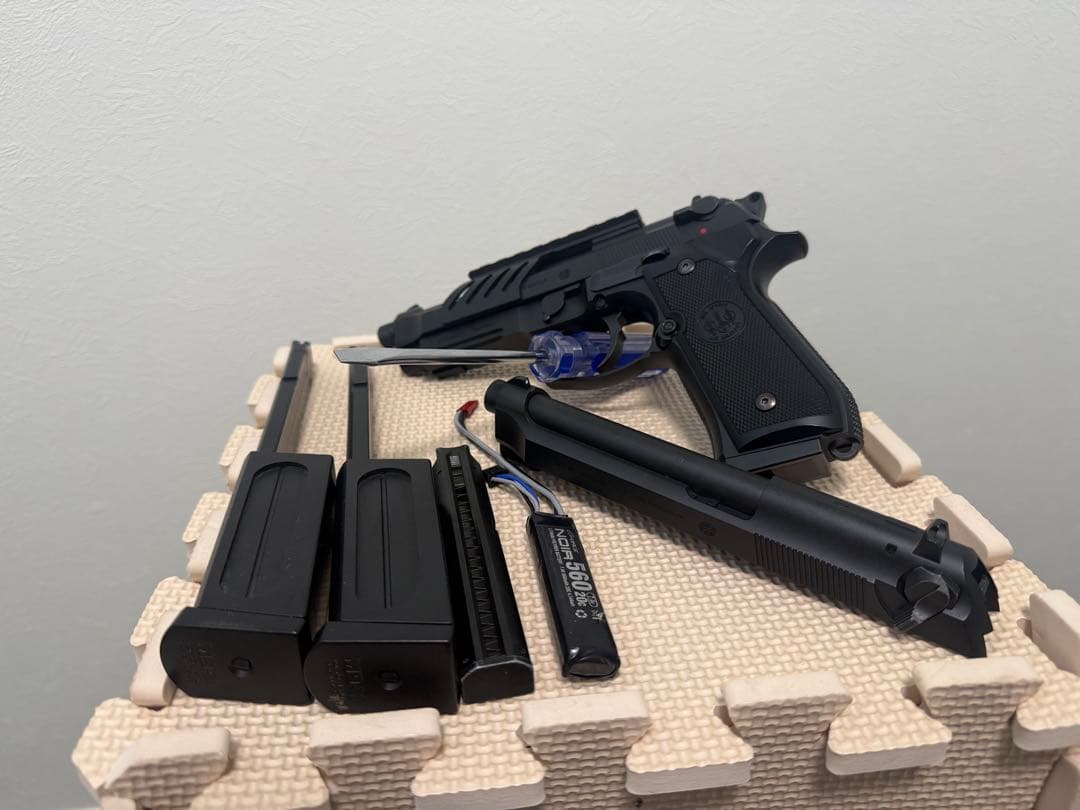 マルイ　M9A1 電動ガン ブラック 3マガジン付き