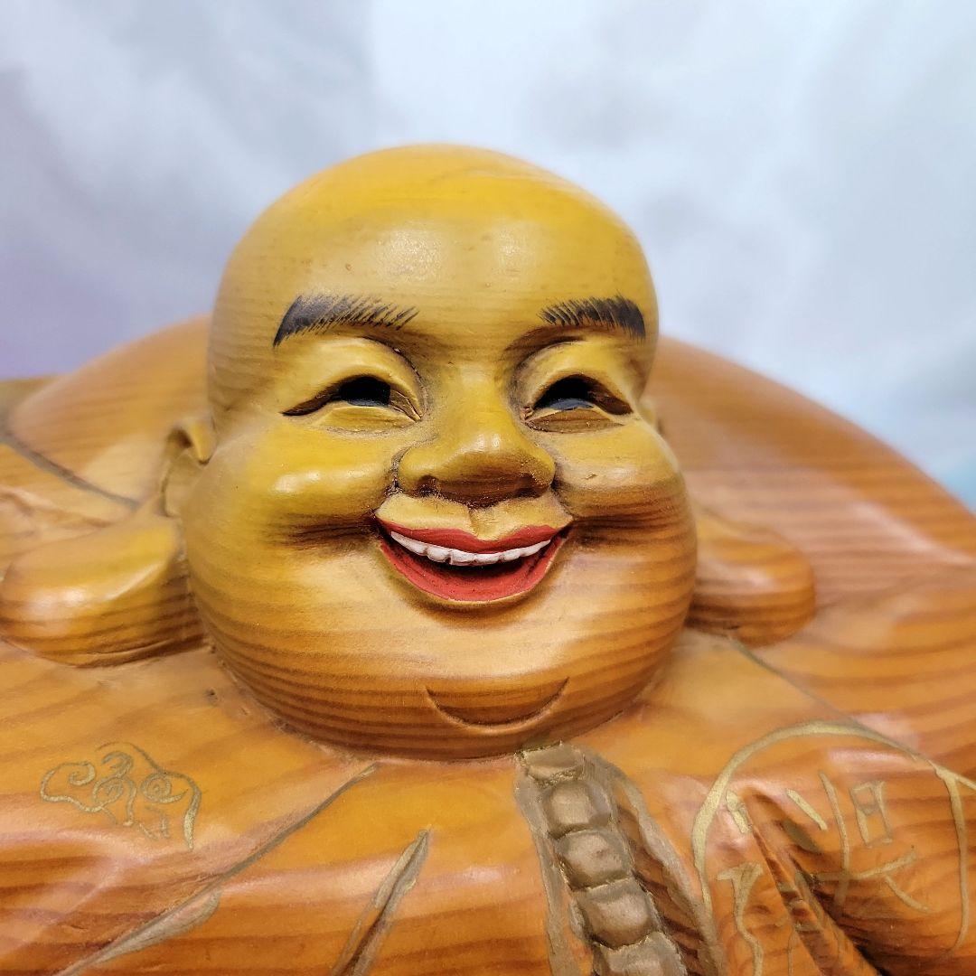 木彫り　笑仏　ガラス玉　台座付
