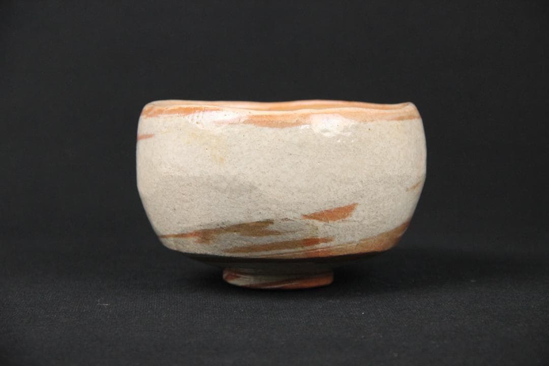 楽焼　粉引掛分け茶碗　楽印　　抹茶碗　茶道具 EN5-16