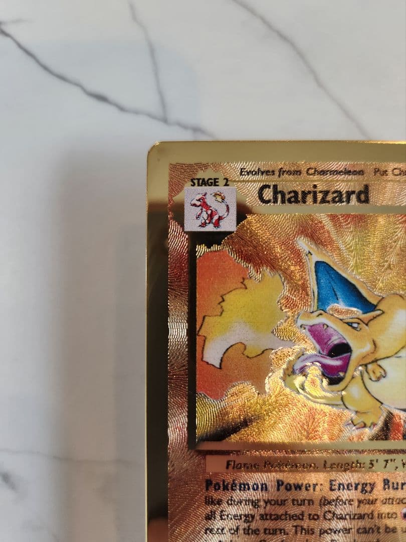 《希少》リザードン　25th メタルカード　ウルトラプレミアムコレクション 公式