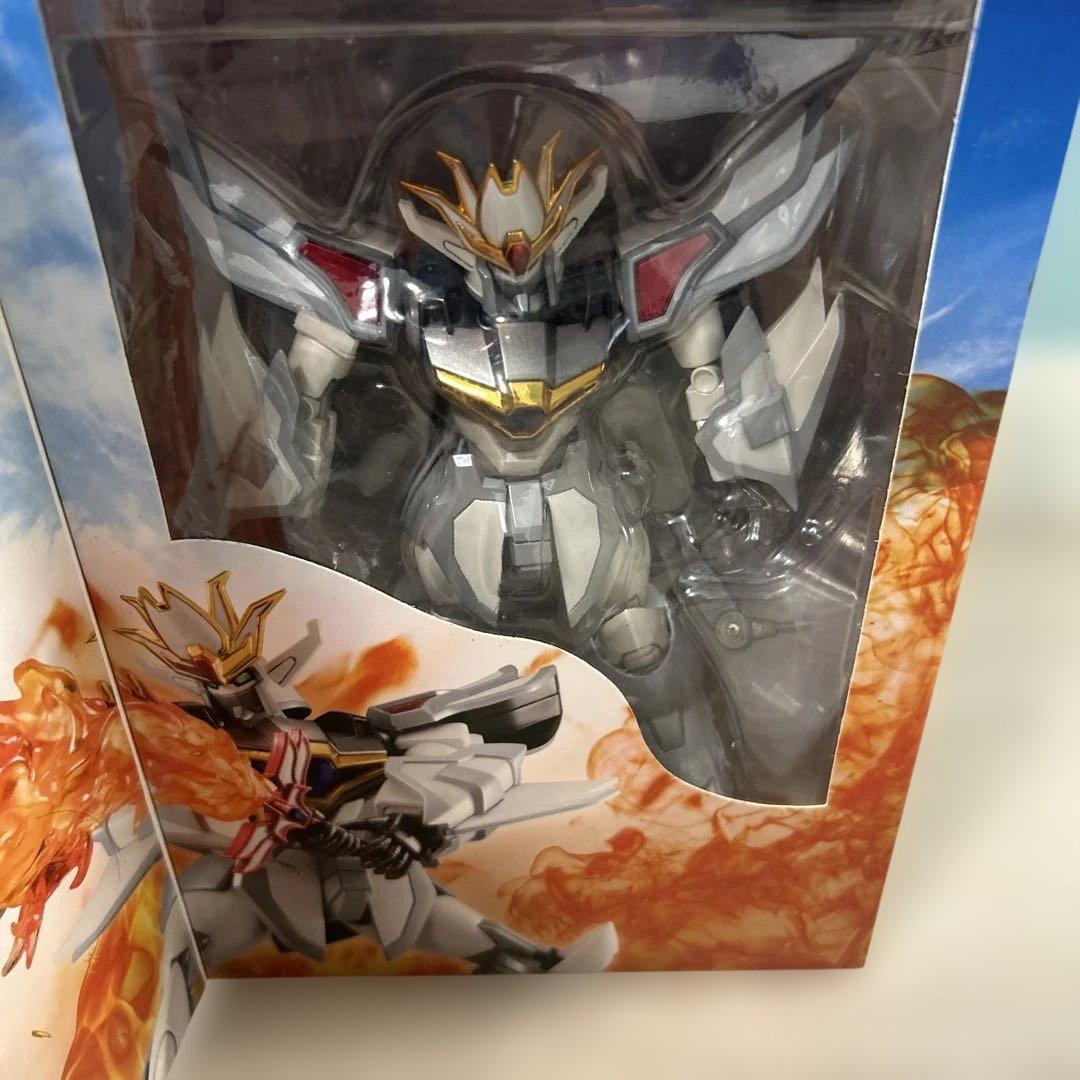 t686 HI-SPEC ハイパーグランゾート メタリックver