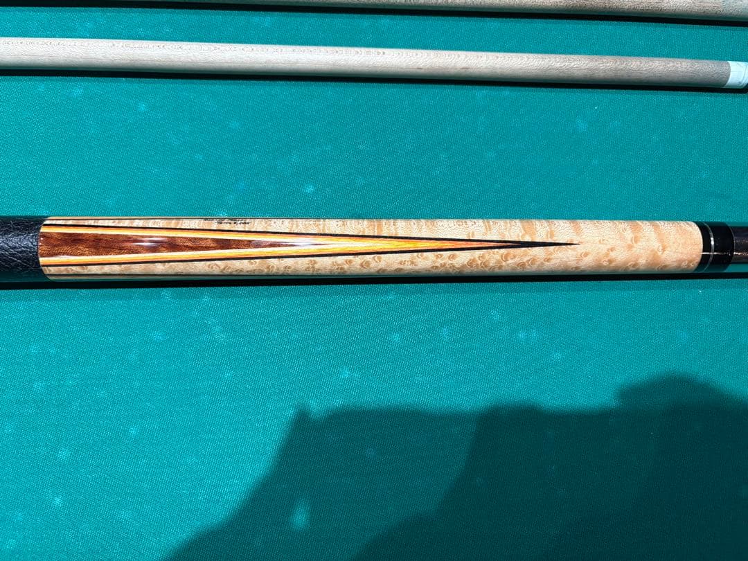 Richard Black ビリヤードキュー