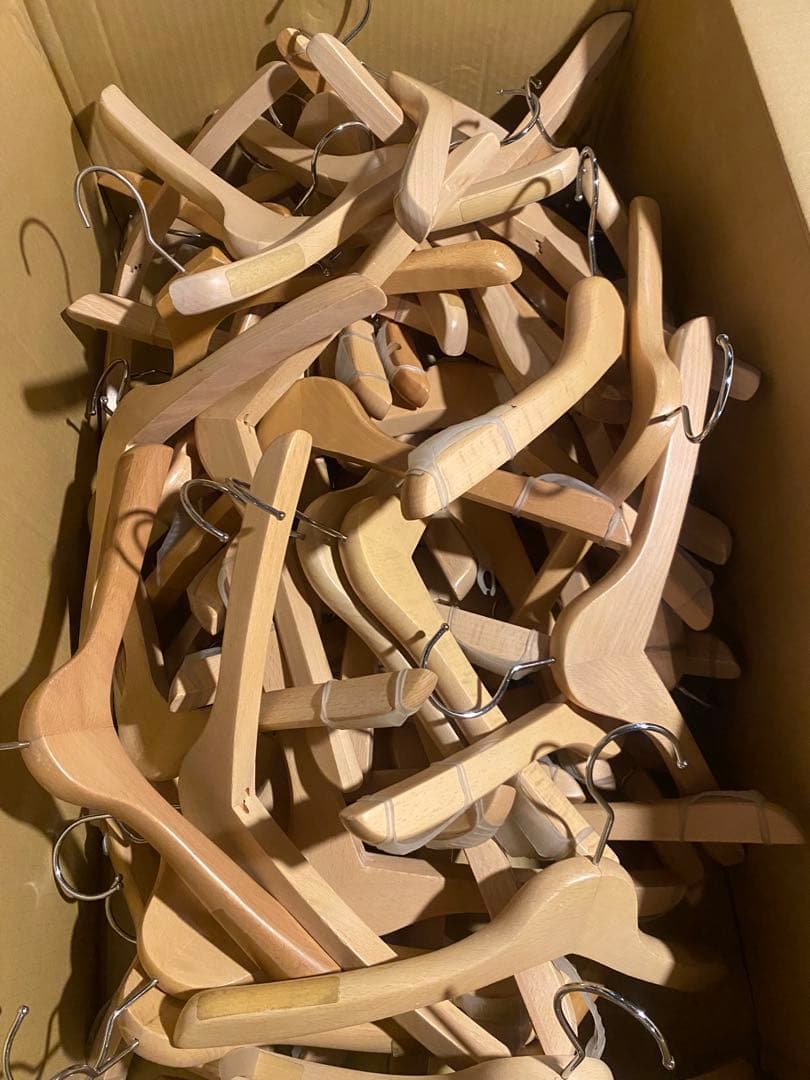 木製ハンガー　ハンガーまとめ売り　ハンガー　ベージュ　100本　4色