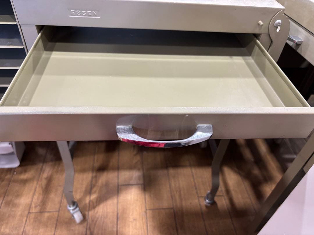 どんた個人アイテムT51 タイプライターデスク ESSEN