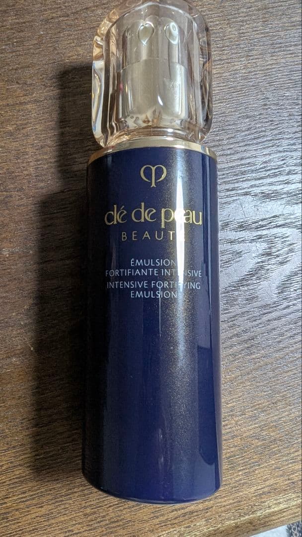 クレ・ド・ポー エマルションアンタンシヴn夜用乳液