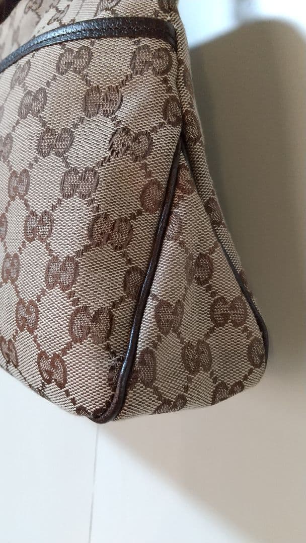 GUCCIグッチ２本手バッグ美品