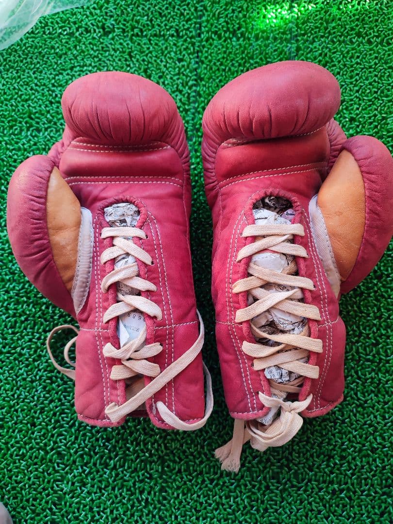 き*屋様 Winning S.S ボクシンググローブ レッド 6オンス、旧デザイ