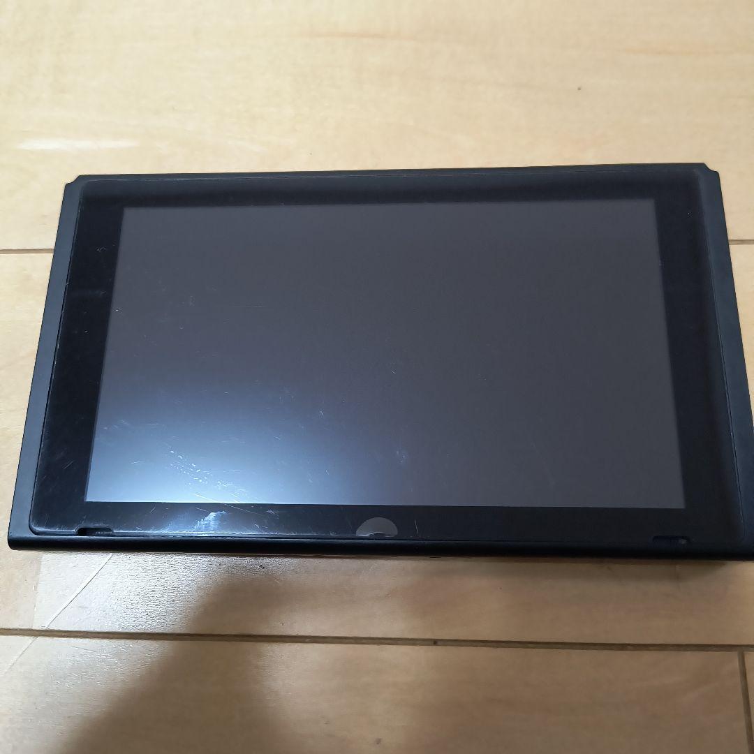 Switch ブラック 本体　コントローラー無　ドックとケーブル付