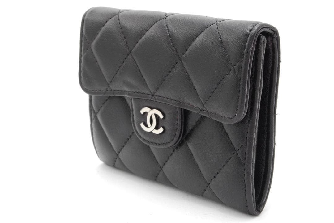 CHANEL マトラッセ コンパクトウォレット カードケース ブラック