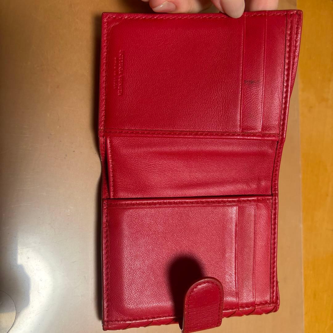 ボッデガヴェネタ 二つ折り財布　赤